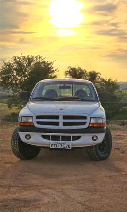 DODGE DAKOTA 1999