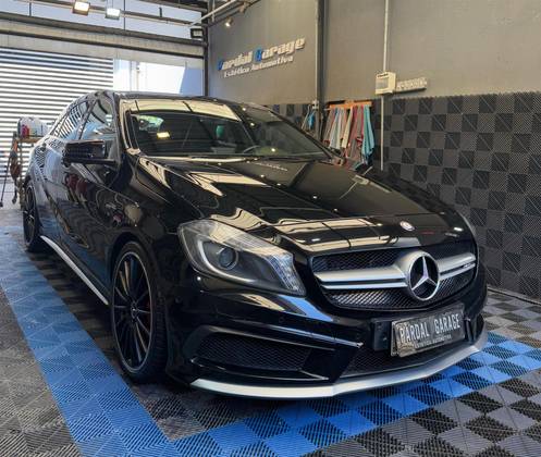 MERCEDES-BENZ A 45 AMG 2015