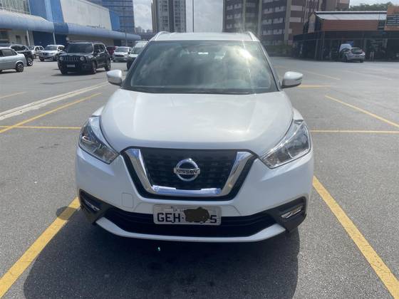 NISSAN KICKS 2017
