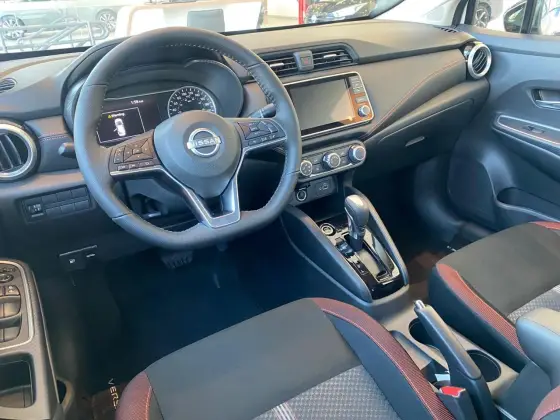 NISSAN VERSA 2025