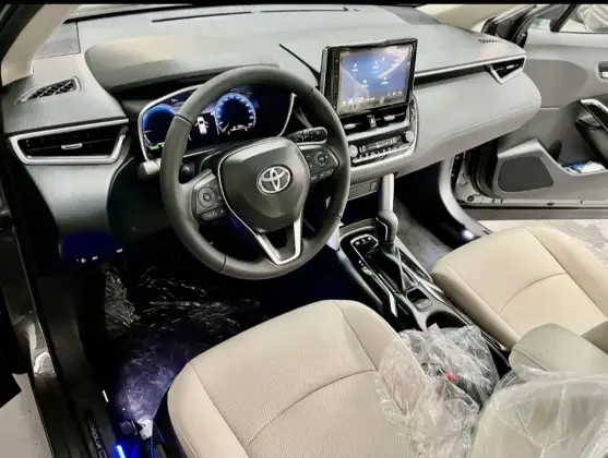 TOYOTA COROLLA CROSS 2026