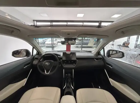 TOYOTA COROLLA CROSS 2026