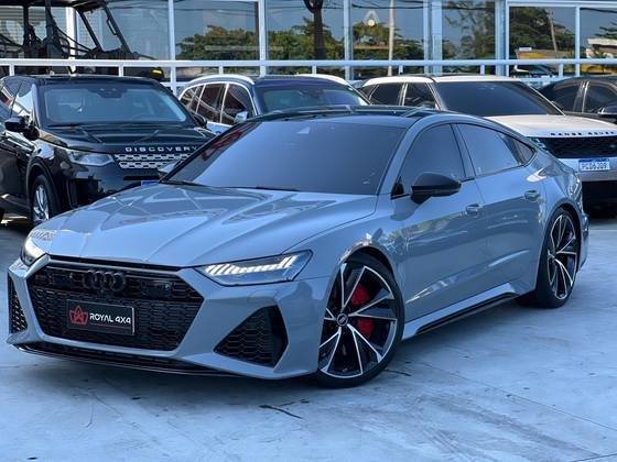 AUDI RS7 2021