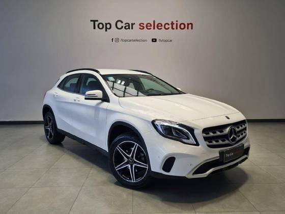 MERCEDES-BENZ GLA 200 2020