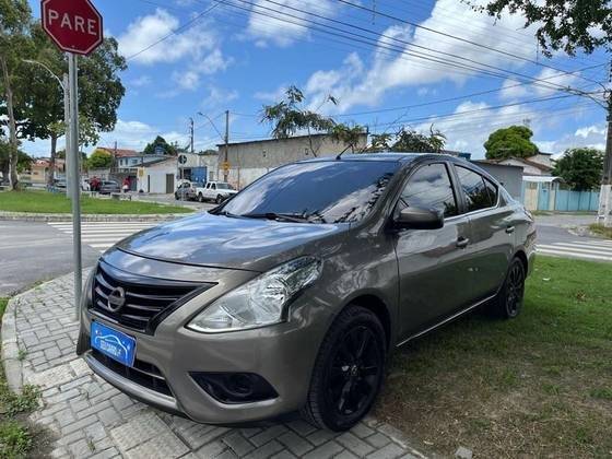 NISSAN VERSA 2017