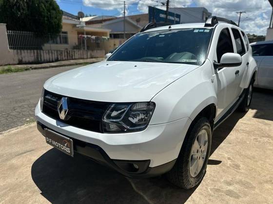 RENAULT DUSTER 2016