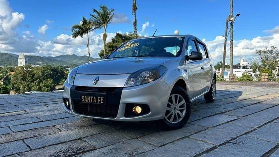 RENAULT SANDERO 2014