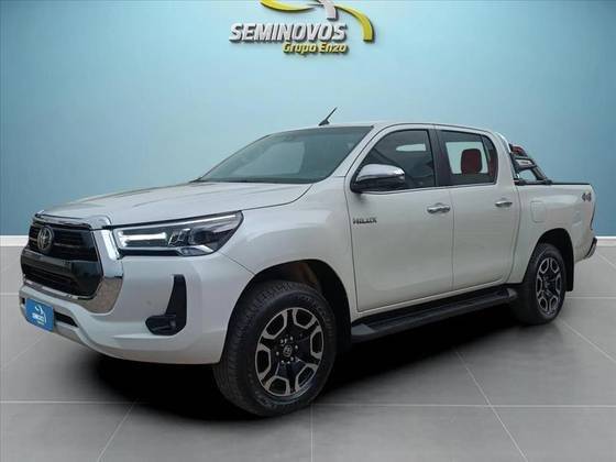 TOYOTA HILUX 2021