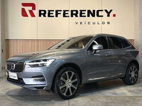 VOLVO XC60 2021