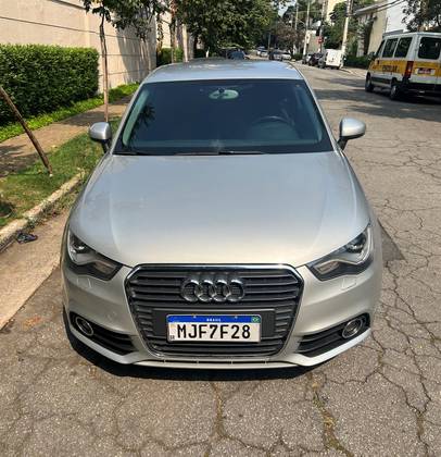 AUDI A1 2011