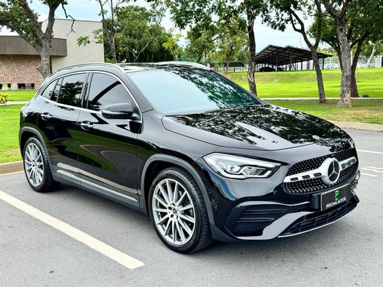 MERCEDES-BENZ GLA 200 2023