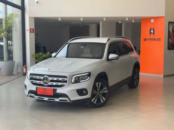 MERCEDES-BENZ GLB 200 2022