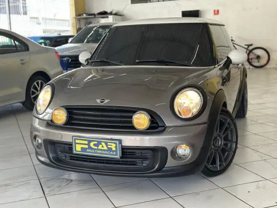 MINI ONE 2012