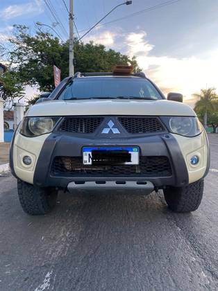 MITSUBISHI L200 SAVANA 2015