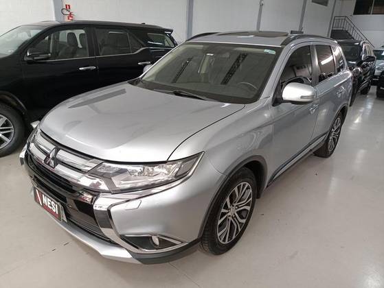 MITSUBISHI OUTLANDER 2016