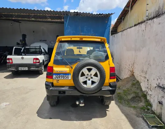 MITSUBISHI PAJERO 2005
