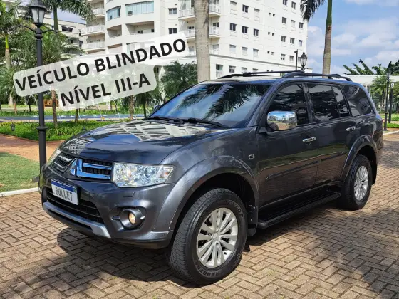 MITSUBISHI PAJERO 2016