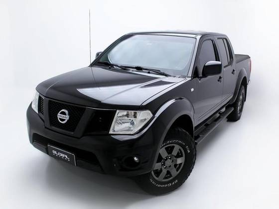 NISSAN FRONTIER 2015