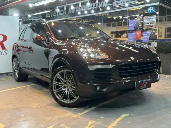 PORSCHE CAYENNE 2018