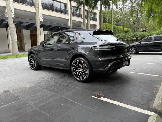 PORSCHE MACAN 2024