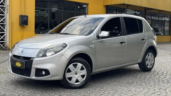 RENAULT SANDERO 2014
