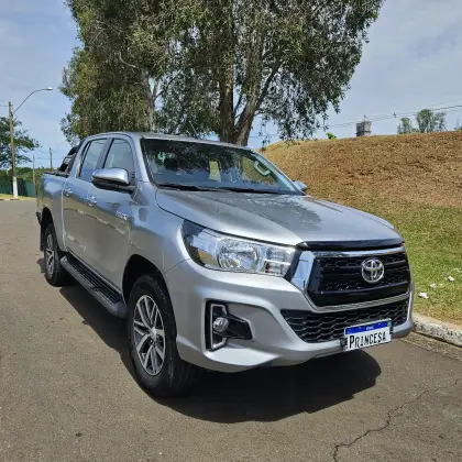 TOYOTA HILUX 2019