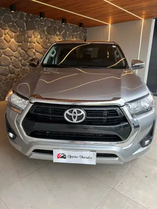 TOYOTA HILUX 2021
