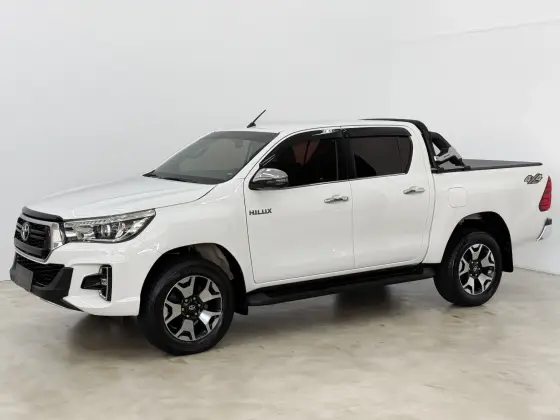 TOYOTA HILUX 2019