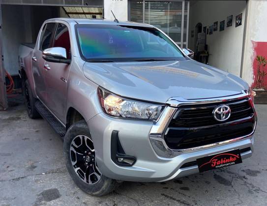 TOYOTA HILUX 2022
