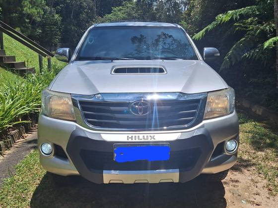 TOYOTA HILUX 2014