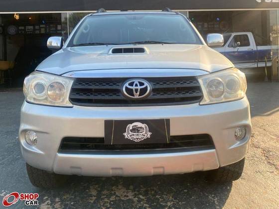 TOYOTA HILUX SW4 2009