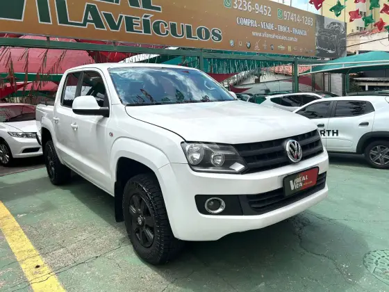 VOLKSWAGEN AMAROK 2013