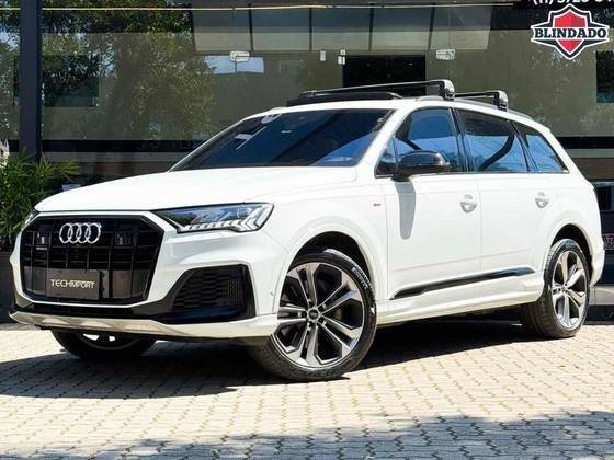 AUDI Q7 2023