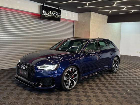AUDI RS4 2019