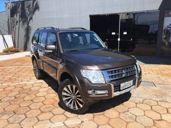 MITSUBISHI PAJERO FULL 2019