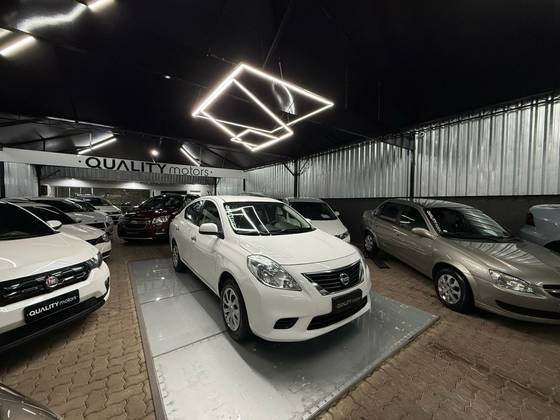 NISSAN VERSA 2014