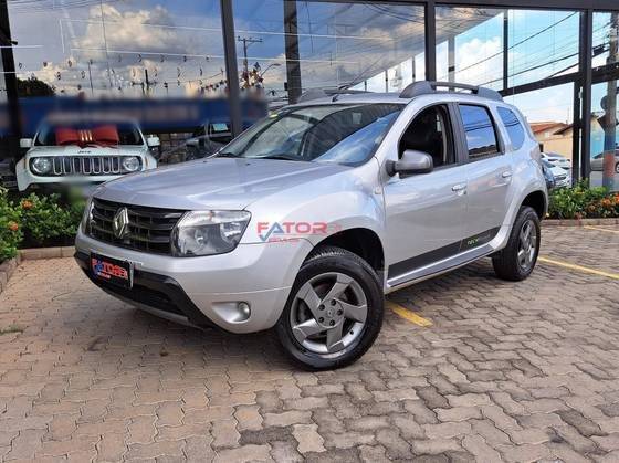 RENAULT DUSTER 2015