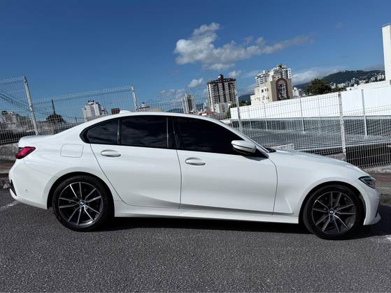 BMW 320i 2020