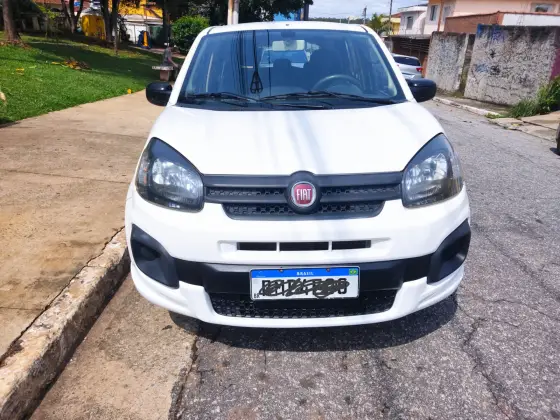FIAT UNO 2021