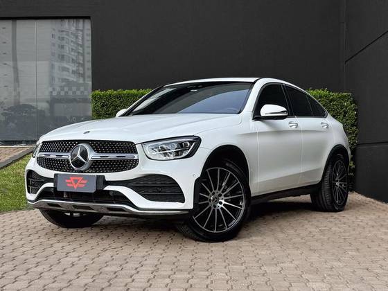 MERCEDES-BENZ GLC 300 2021