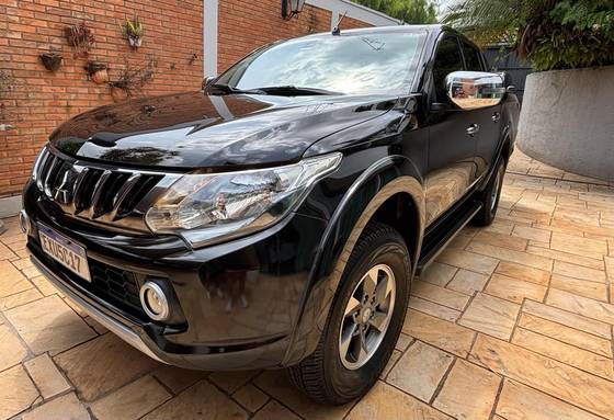MITSUBISHI L200 TRITON 2019