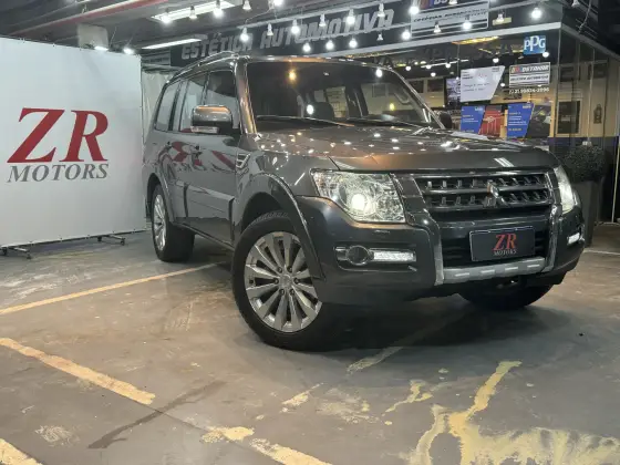 MITSUBISHI PAJERO FULL 2018