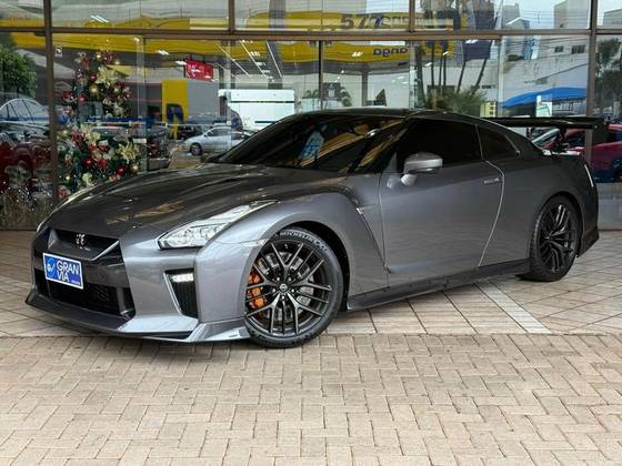 NISSAN GT-R 2017
