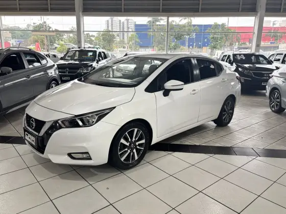 NISSAN VERSA 2022