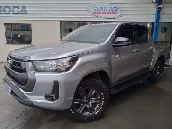 TOYOTA HILUX 2022