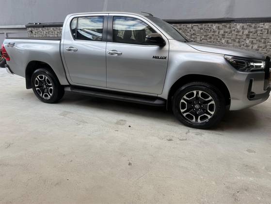 TOYOTA HILUX 2021