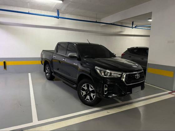 TOYOTA HILUX 2020