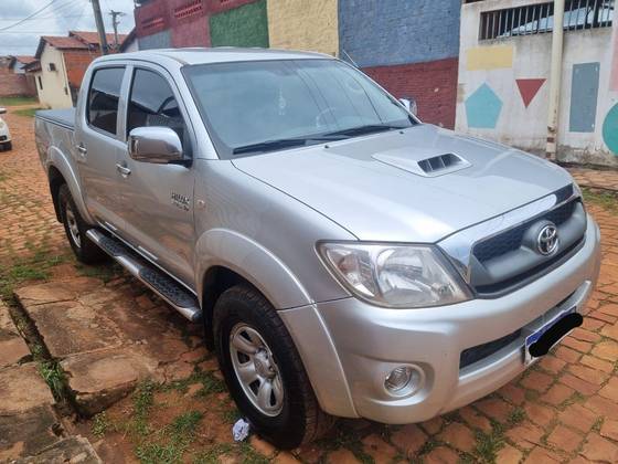 TOYOTA HILUX 2010