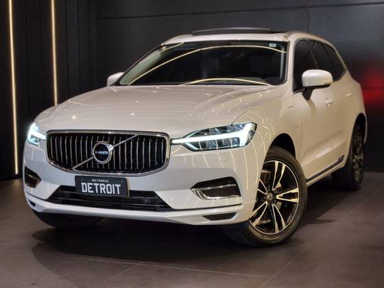 VOLVO XC60 2021