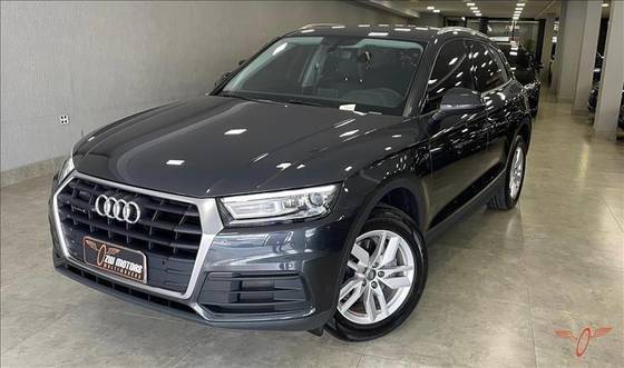 AUDI Q5 2019